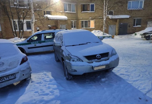 В Ухте должник спас свой «Лексус» от продажи
